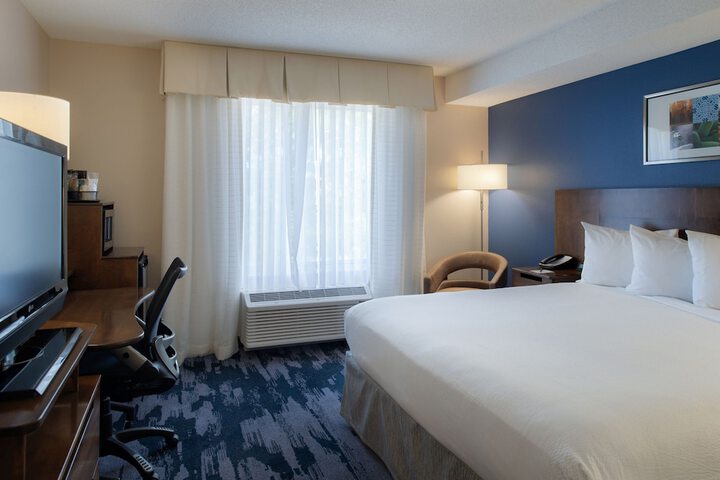 Fairfield Inn & Suites Dayton Troy