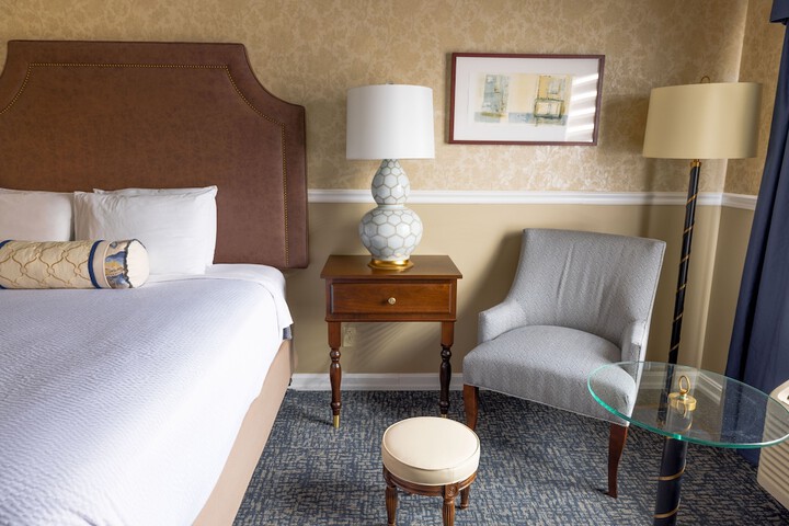 Room 21 of 35
