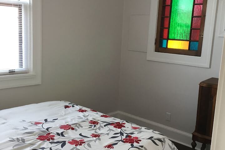 Room 13 of 36