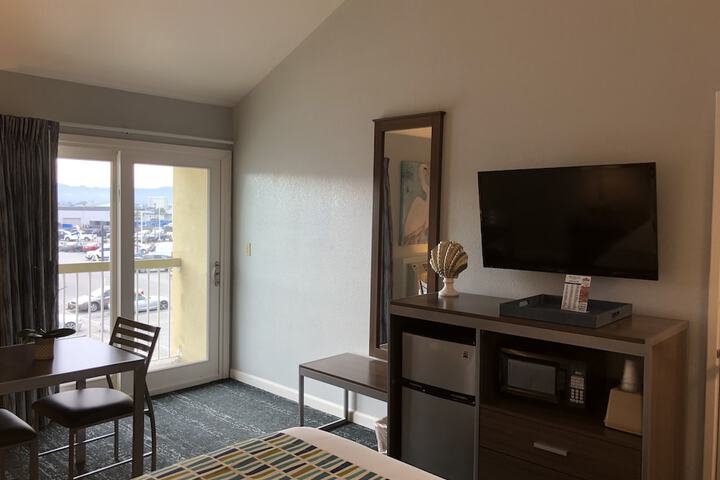 Room 17 of 29