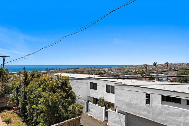 Ocean-view Oasis: Steps to Dana Point Beaches!