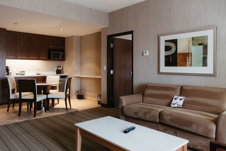 Room 17 of 42