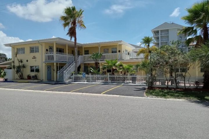Hotel 2 of 68