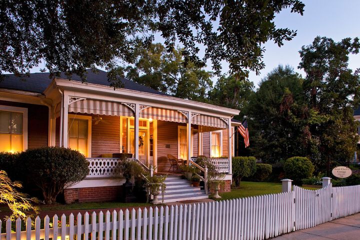 Devereaux Shields House