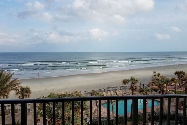 Nautilus Inn