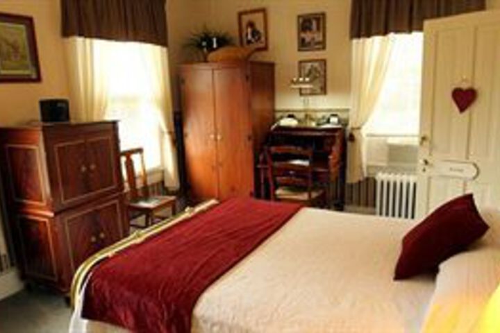 Pinehill Inn
