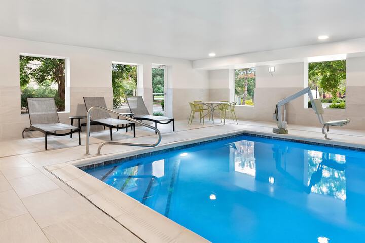 Hampton Inn by Hilton Gainesville-Haymarket