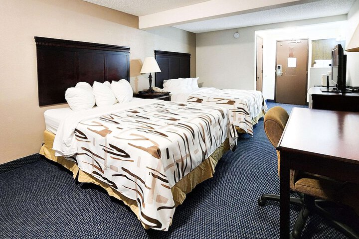 Room 12 of 15