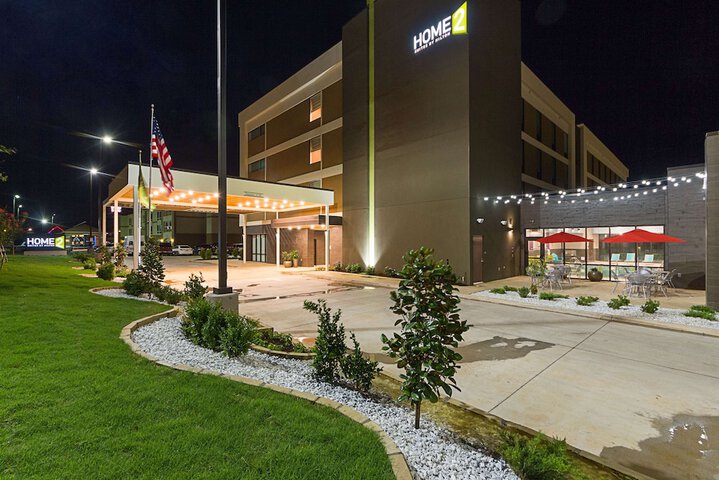 Hotel 2 of 67