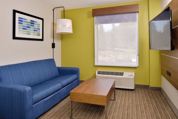 Room 27 of 59