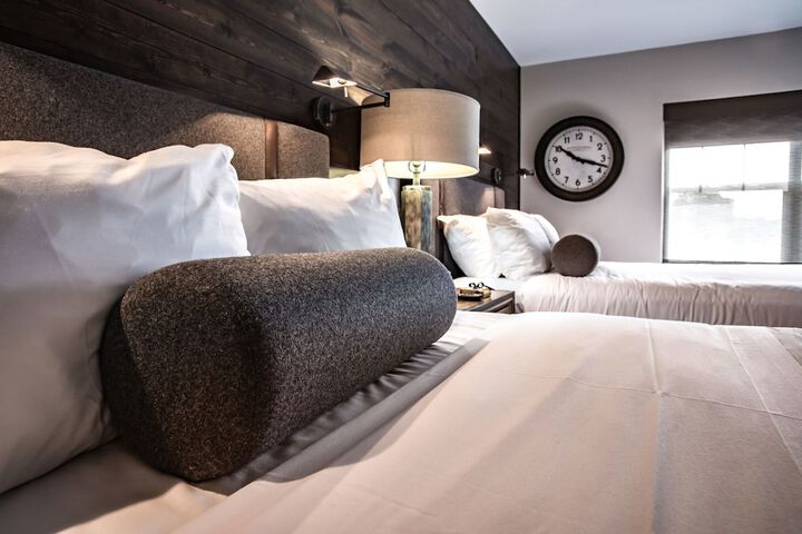 Room 25 of 51