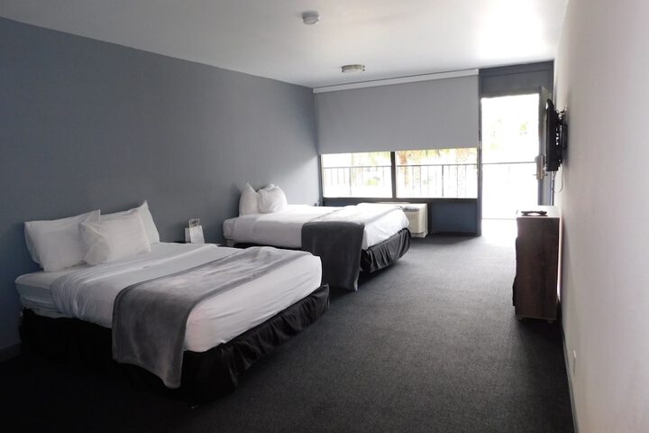Room 10 of 39