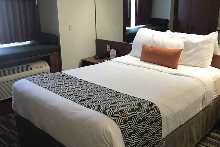 Microtel Inn & Suites by Wyndham Urbandale / Des Moines