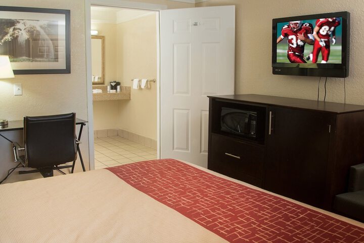 Room 14 of 24