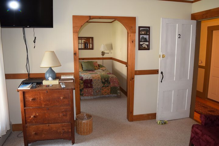 Room 16 of 36