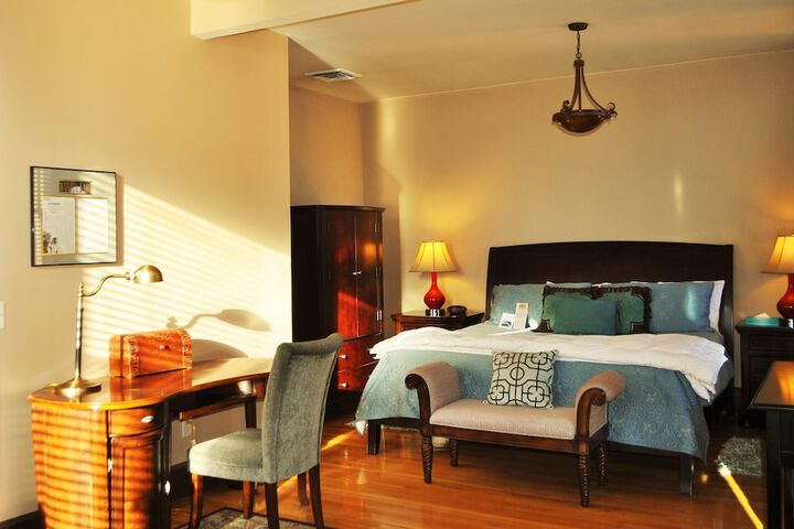 Room 43 of 69