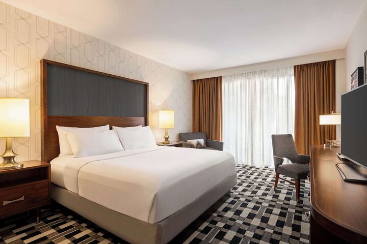 The American Hotel Atlanta Downtown Tapestry Collection by Hilton