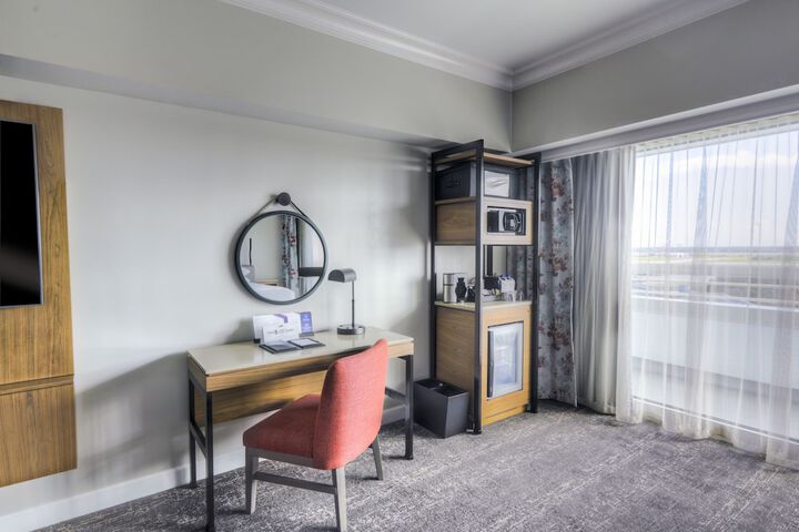 Room 18 of 114