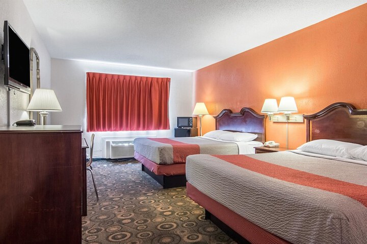 Motel 6 Hope AR