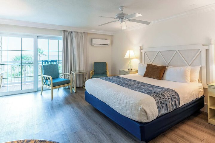 Tween Waters Island Resort & Spa