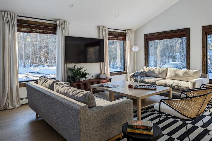 Acorn Lodge - Luxury Cabin Catskills, Windham Mountain, Hunter Mountain