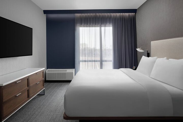 Room 18 of 38