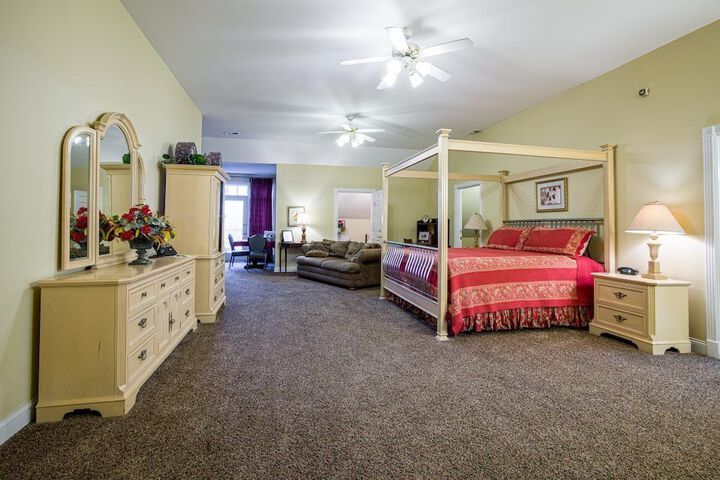 Whitestone Inn