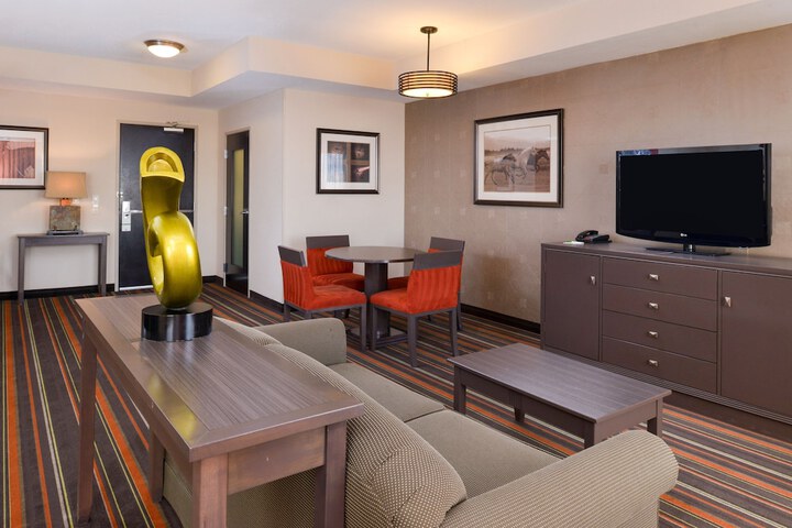 Room 14 of 37