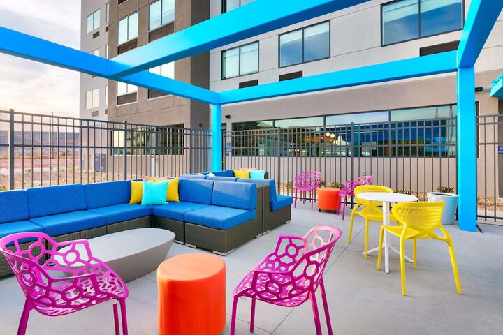 Terrace/Patio 44 of 45