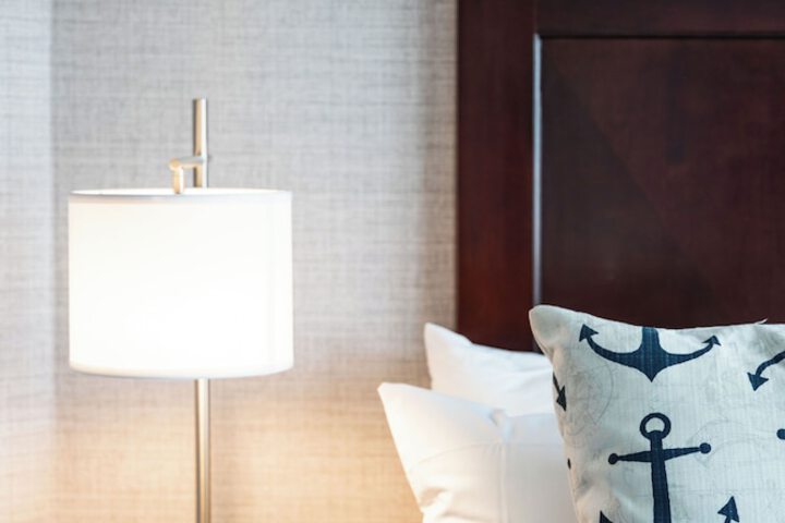Newport Beach Hotel & Suites
