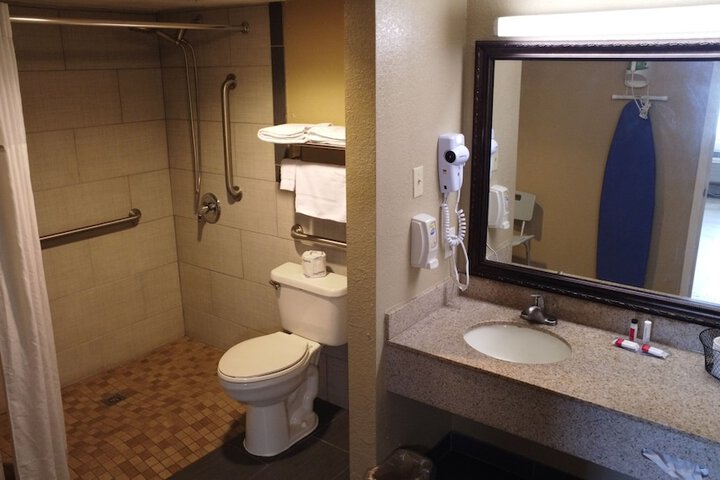 Room 12 of 36