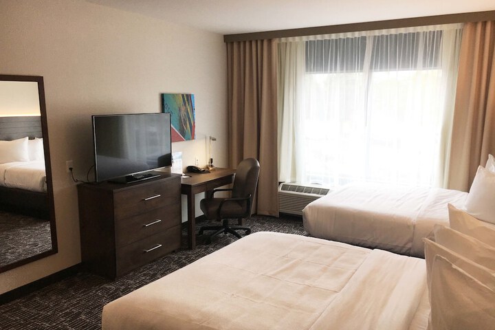 Room 21 of 37