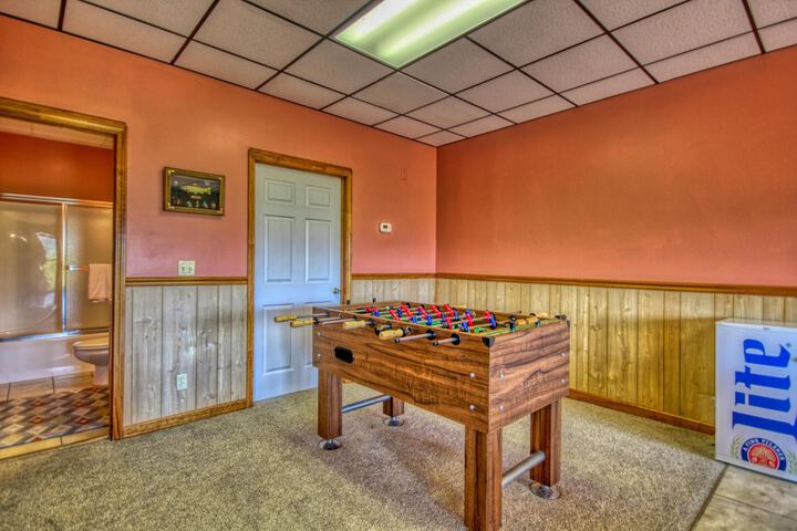 Room 10 of 35