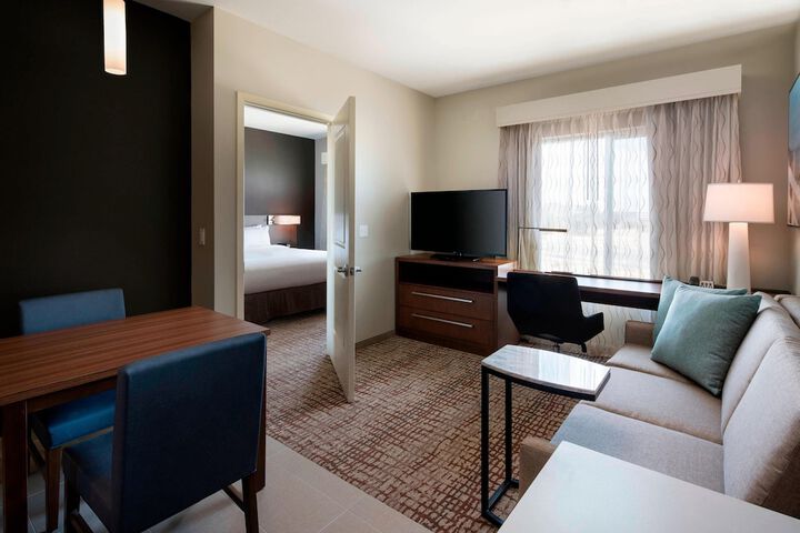 Room 22 of 42