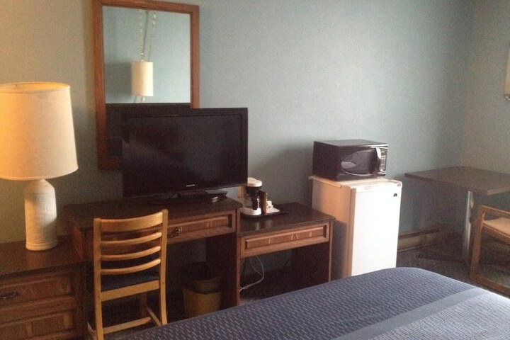 Room 21 of 27