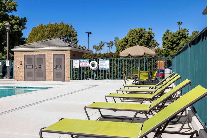 Pool 7 of 18