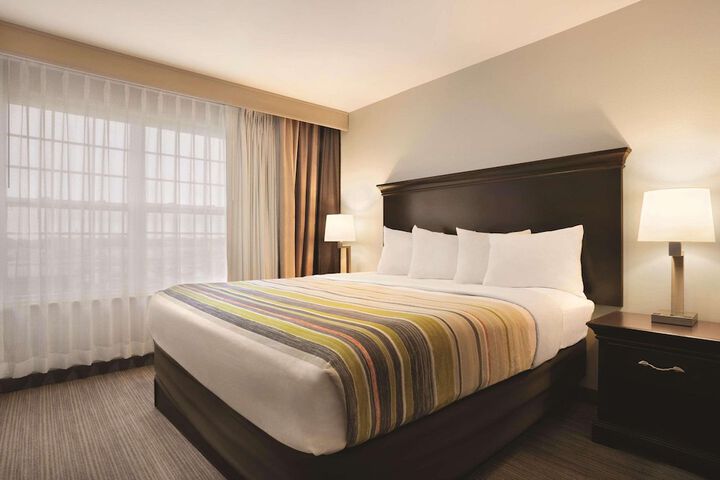 Room 14 of 18