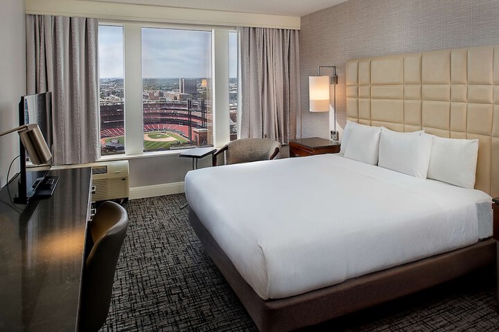 Hilton St. Louis at the Ballpark