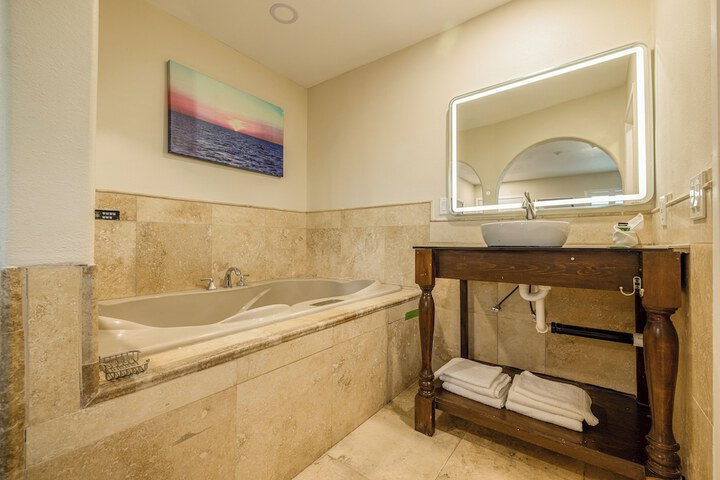 Hotel Avenida Victorville I 15