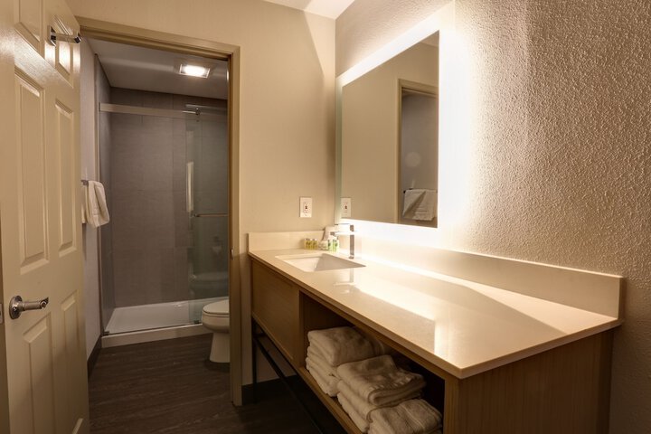 Room 17 of 21