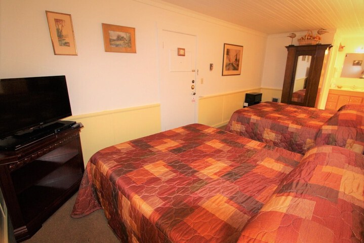 Alexanders Lodge
