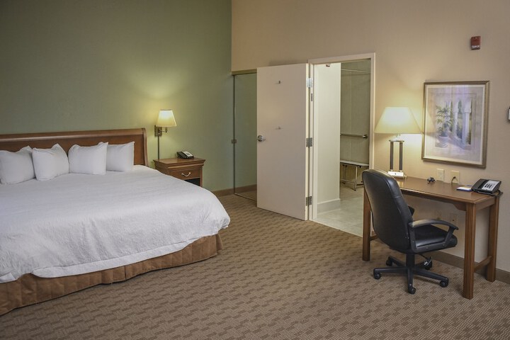 Hampton Inn & Suites Youngstown-Canfield
