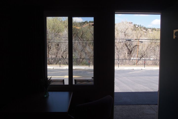 Room 10 of 37