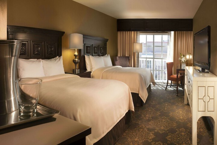 Room 45 of 70