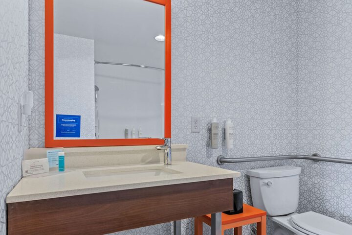 Hampton Inn & Suites Greeley