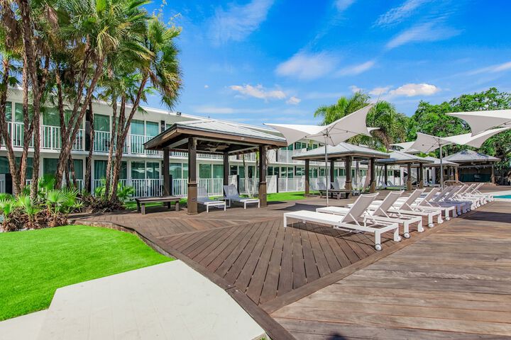 Casey Key Resorts - Mainland