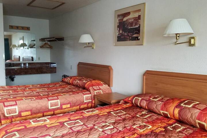 Milwaukie Inn Portland South