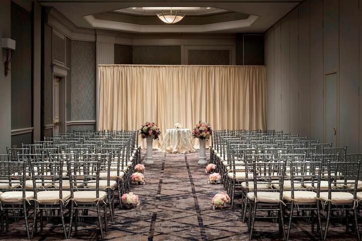 Ballroom/Hall 58 of 63