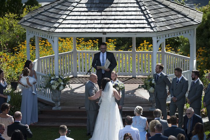 Summit Lodge