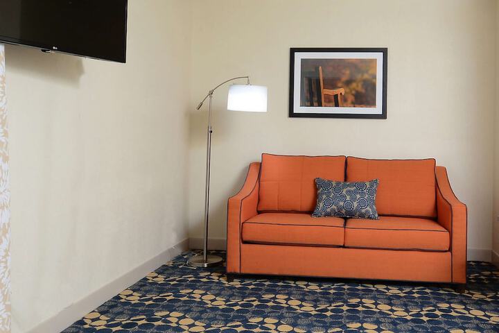 Room 25 of 32